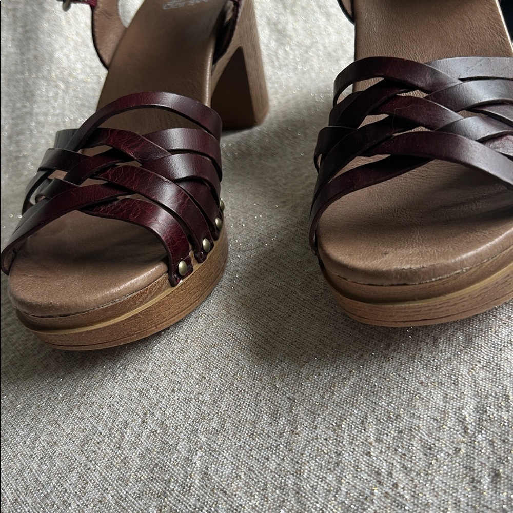 Dansko Dawson Sandals Strappy Leather Platforms Block Heels Woodgrain Size 40 - Picture 5 of 10